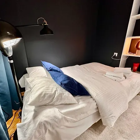 Apartment Sushi 2 Fast Wifi 1gbs 85'tv Hbo Disney+ Amazontv *